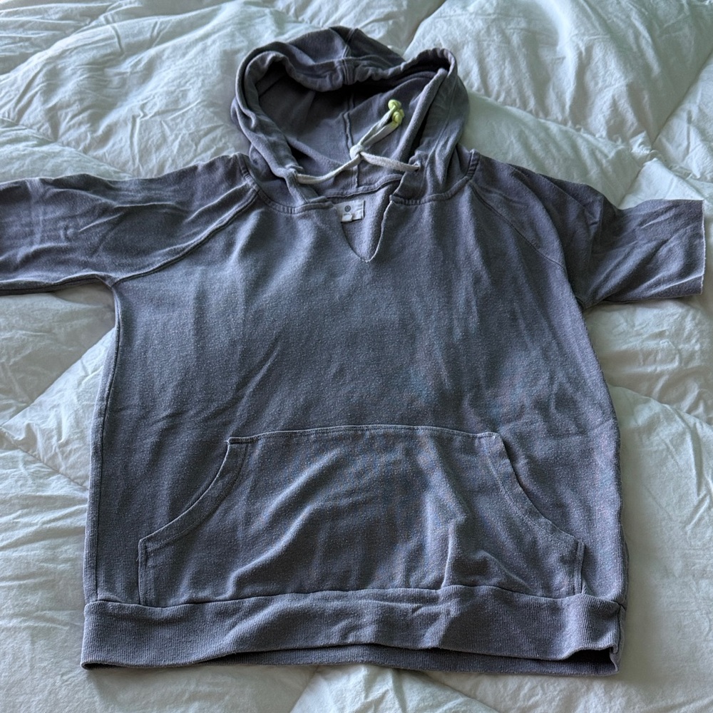 Sundry Short sleeved hoodie Size 1